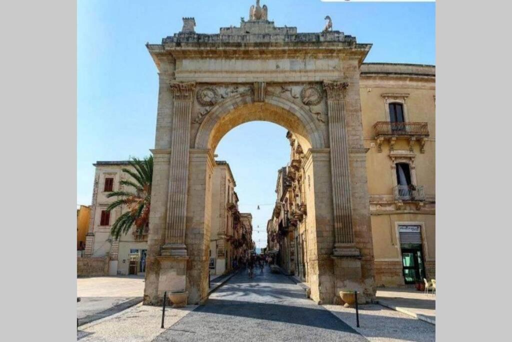 Villa Piccola Casetta In Pieno Centro Noto Exterior foto